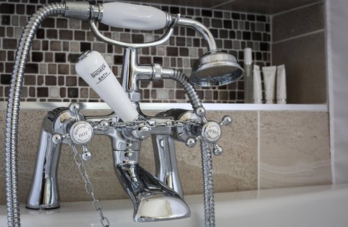 Thurnscoe Bed & Breakfast | Hooton Pagnell Hall