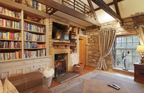 Whittingham House | Hoots Cottage