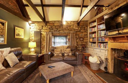Whittingham House | Hoots Cottage