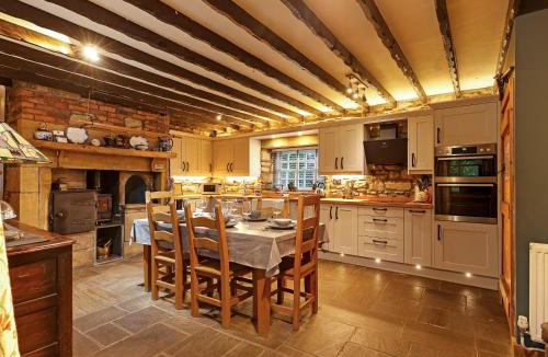 Whittingham House | Hoots Cottage