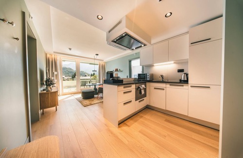 Unterseen Hotel | HOP Apartments & Suites