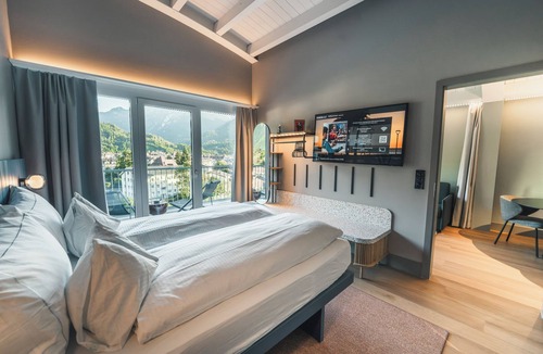 Unterseen Hotel | HOP Apartments & Suites