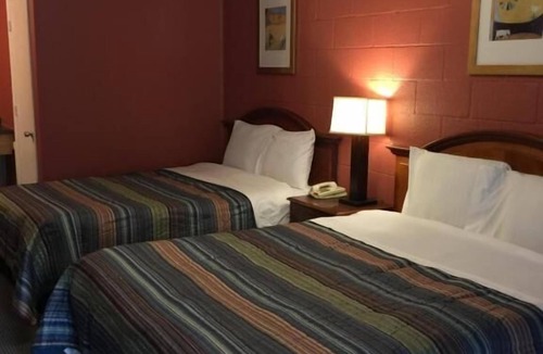 Lenox Hotel | Hope Inn