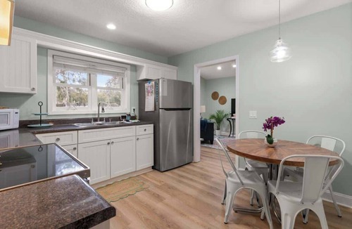 Brunswick House | Hope on Hanover