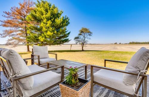 Needham House | Hope Retreat w/Furnished Deck Near Parks!
