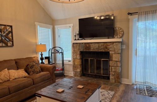 White Haven House | Hope's Hideaway