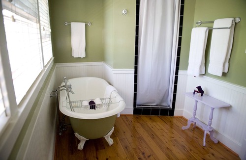 Sperryville Bed & Breakfast | Hopkins Ordinary Bed Breakfast and Ale Works