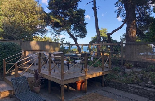 West Cliff Apartment | Hoppapill House