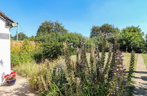 Doveridge Cottage | Hops Cottage