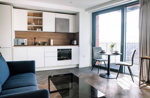 Lansbury Apartment | Horizon: A Modern Luxury Studio