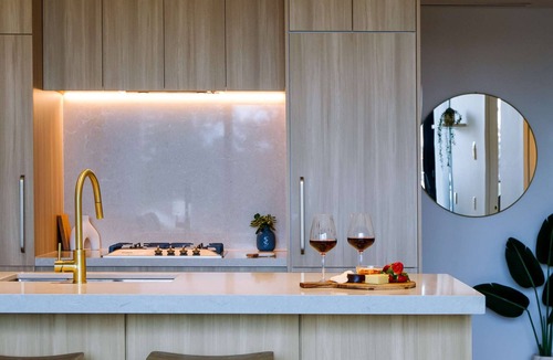 Frankston Apartment | Horizon Bliss - 4pm check out Sundays*