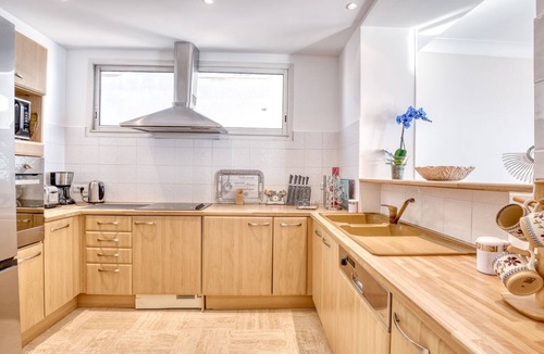 Les Baumettes Apartment | Horizon Blue Lux Apartment