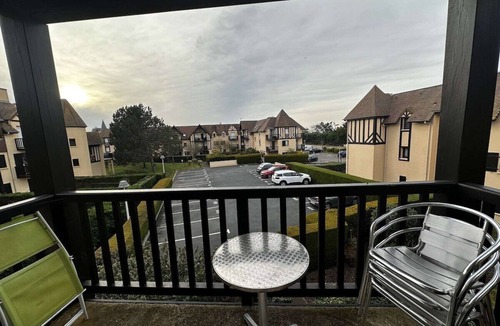 Ouistreham Apartment | Horizon détente, 2 steps from the sea