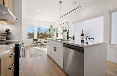 Downtown Apartment | Horizon - Downtown - Gym - Bike Storage