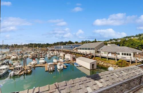 Historic Bayfront Apartment | Horizon Hideout C202 and 302