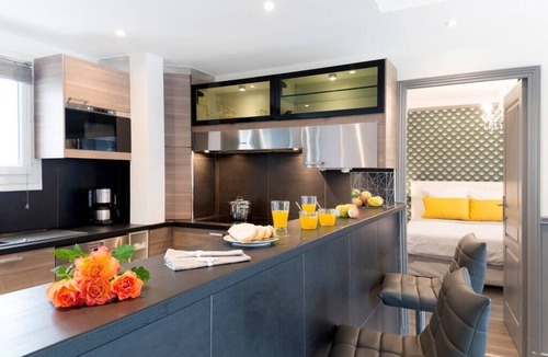 Ternes Apartment | Horizon House - Private rooftop and panoramic view