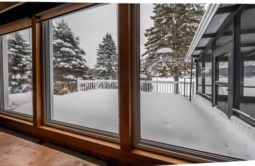 Madawaska County Ski Chalet | Horizon/Lakefront/Skidoo & Nature Adventure