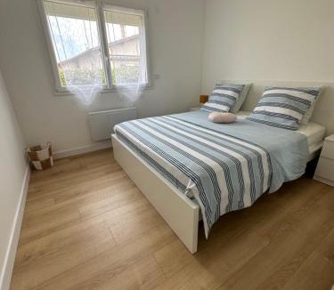 Sainte-Eulalie-en-Born House | Horizon Ocean