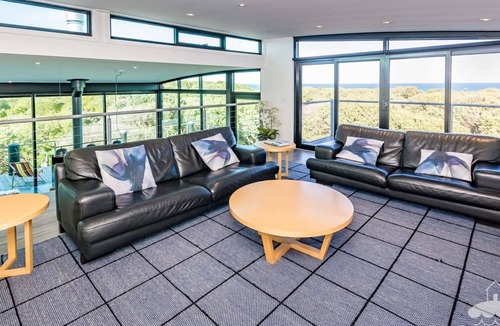 Sandy Point House | Horizons