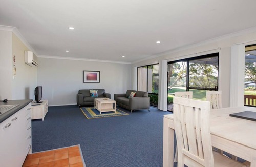 Salamander Bay Villa | Horizons Retreat