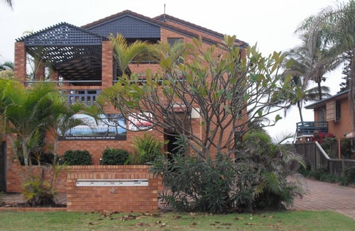 Bargara Apartment | 'Horizons' Unit 2 - Beachfront Unit