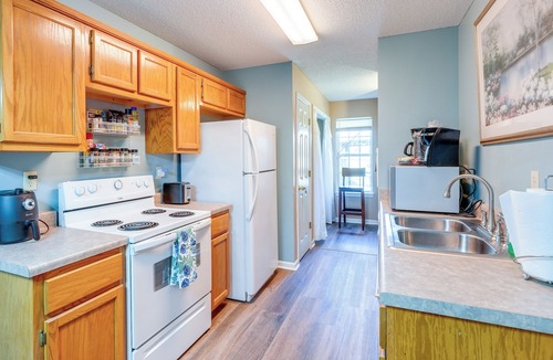 Horn Lake Apartment | Horn Lake Vacation Rental ~ 14 Mi to Memphis!