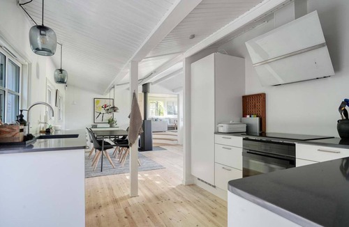Hornbaek Apartment | Hornbæk Summerhouse – Comfort & Modern Design