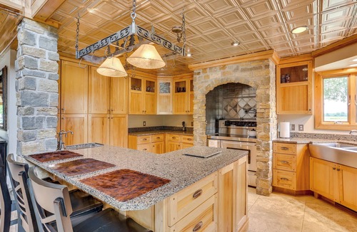 Deering Cabin | Hornersville Vacation Rental w/Private Pond!