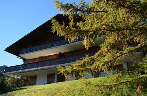 Saanen Apartment | Hornflue (Wohlwender) by Interhome
