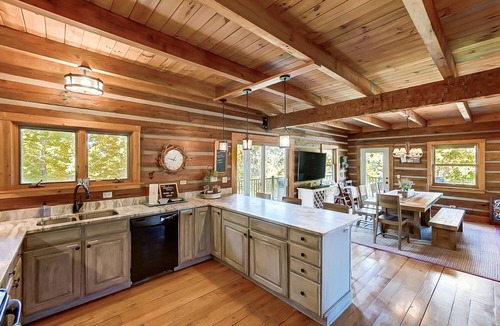 Loveland Cabin | Horse Ranch Log Home w/Hot Tub & Lake!