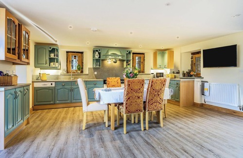 Westbrook Court Cottage | Horsecroft - UK37462