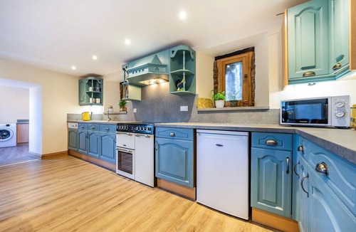 Westbrook Court Cottage | Horsecroft - UK37462