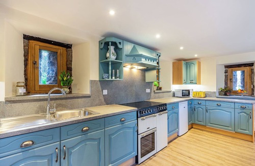 Westbrook Court Cottage | Horsecroft - UK37462