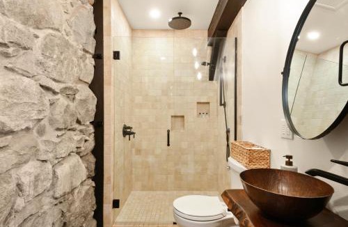 Hood River Apartment | Horsefeathers Hotel