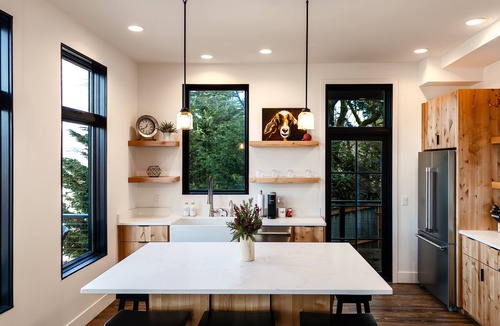 Hood River Apartment | Horsefeathers Hotel