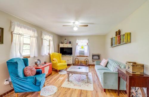 Marble Falls House | Horses Welcome: Marble Falls Home w/Grill!