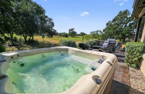 Horseshoe Bay West House | Horseshoe Bay Hideout