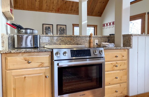 Clawson Cabin | Horseshoe Cabin: Spacious & Quiet, Mountain Views