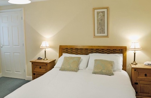 Frithville House | Horseshoe Cott-E3271