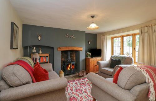 Whichford House | Horseshoe Cottage