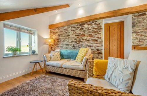 Torpoint House | Horseshoe Cottage - Uk48252