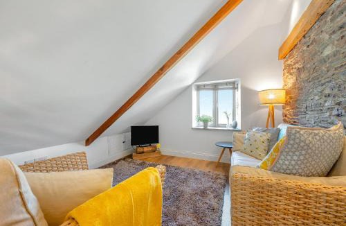 Torpoint House | Horseshoe Cottage - Uk48252