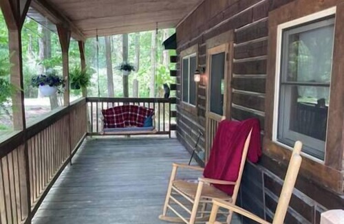 Birdseye House | HorseShoe Hideaway