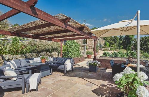 Holmesfield House | Horseshoe House