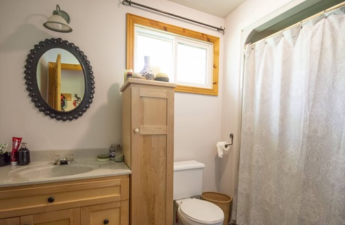 Minden Cottage | Horseshoe Lake Hideaway (w/ Hot Tub)