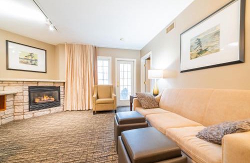 Oro-Medonte Apartment | Horseshoe Valley Suites - The Azure
