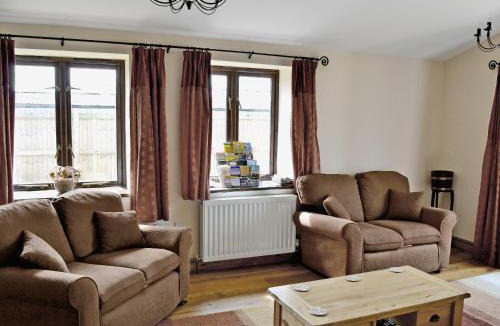 West Buckland House | Horseshoes - E5369