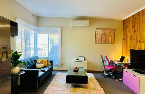 Horsham Apartment | Horsham Unit 1 Paddy's Golden Patch