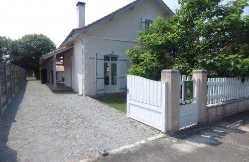 Sainte-Eulalie-en-Born House | Hortensias