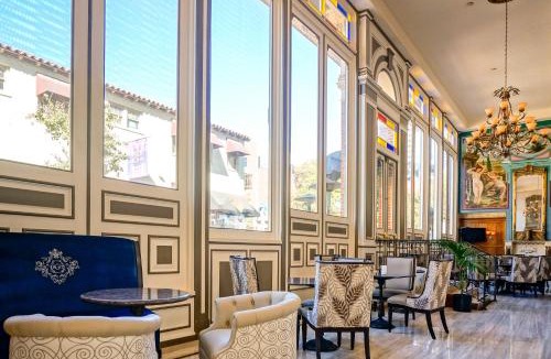Pacific Terrace Hotel | Horton Grand Hotel
